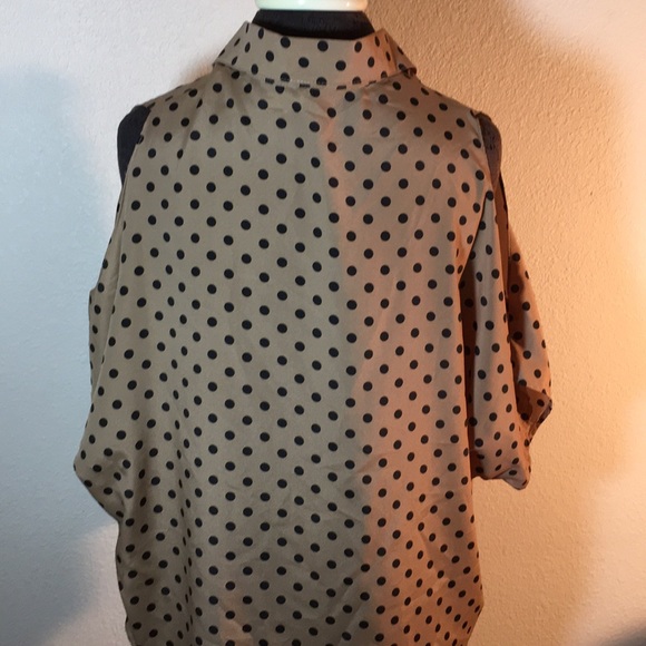 Women’s medium blouse - Picture 3 of 7